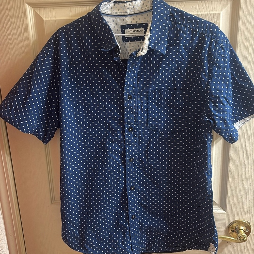 Brand: Eight Avenue Material: 100% cotton
Size: Men ( L )